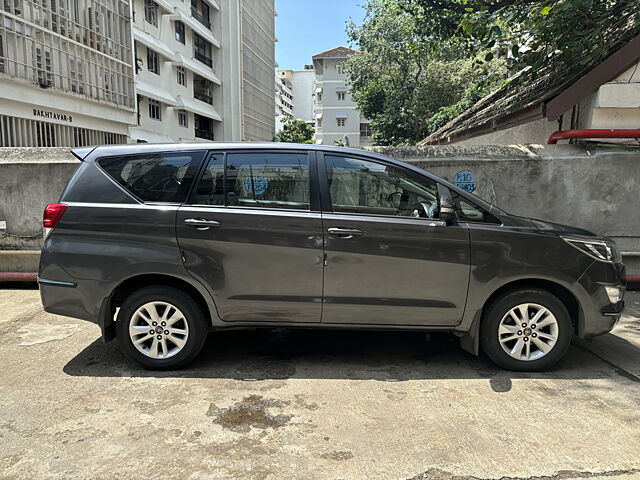 Used Toyota Innova Crysta [2016-2020] 2.4 G 7 STR [2016-2017] in Mumbai