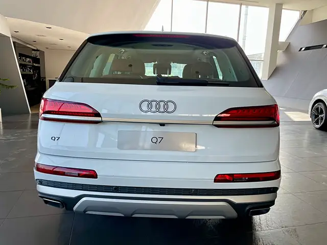 Used Audi Q7 Technology in Delhi
