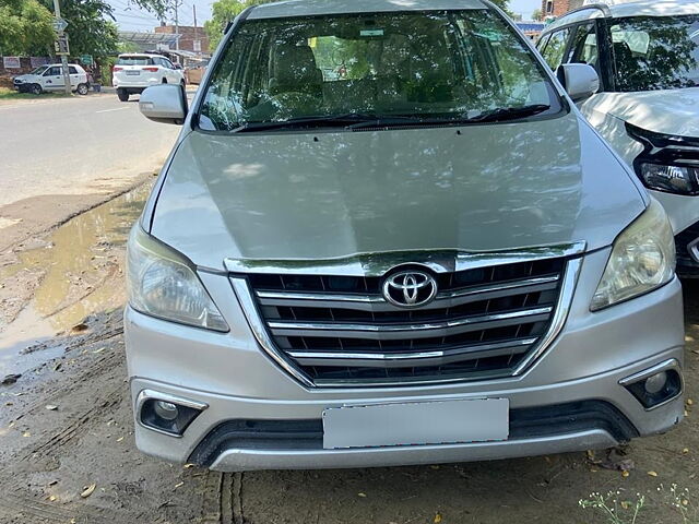 Used Toyota Innova [2009-2012] 2.0 VX 8 STR BS-IV in Barnala