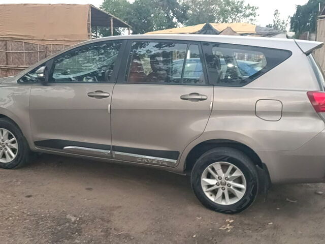 Used Toyota Innova Crysta [2016-2020] 2.4 G 7 STR [2016-2017] in Vadodara