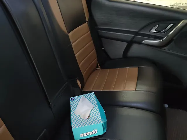 Used Mahindra XUV500 W7 AT [2018-2020] in Ghaziabad