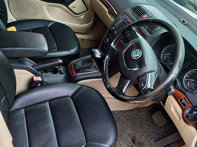 Used Skoda Laura L&K 2.0 TDI AT in Navi Mumbai