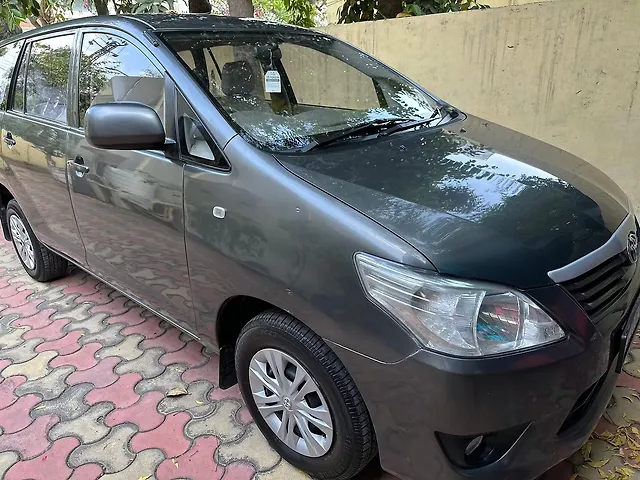 Used 2012 Toyota Innova in Kota