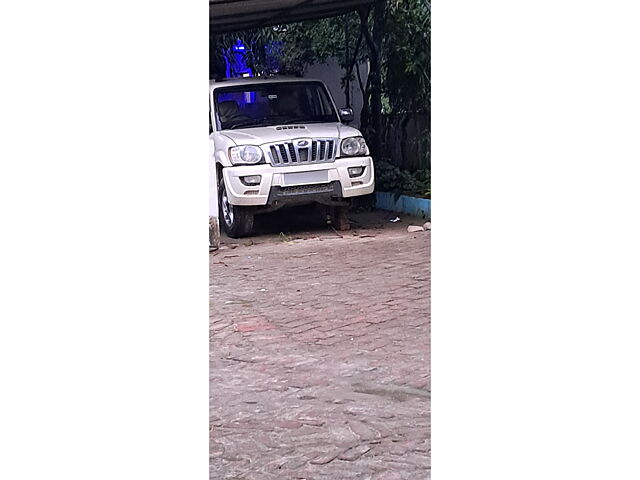 Used 2011 Mahindra Scorpio in Balrampur