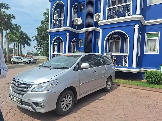 Used 2012 Toyota Innova in Vijapur