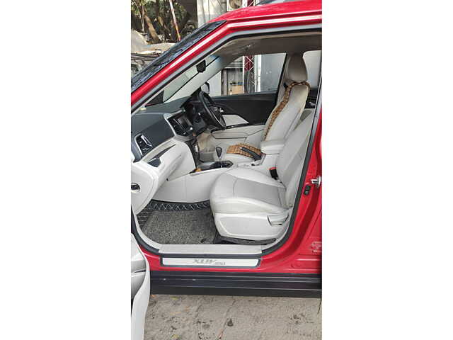 Used Mahindra XUV300 [2019-2024] W8 (O) 1.5 Diesel AMT in Bangalore