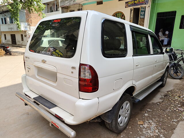 Used Chevrolet Tavera B1 7-Seater - BS II in Satna