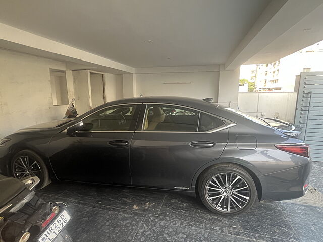 Used Lexus ES 300h Exquisite in Gurgaon