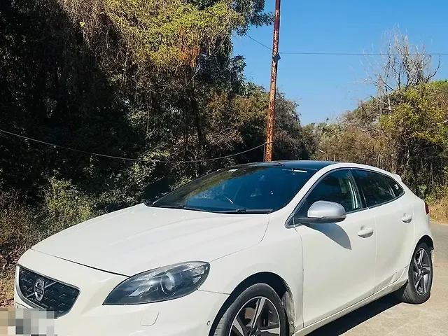 Used Volvo V40 [2015-2016] D3 R-Design in Hyderabad