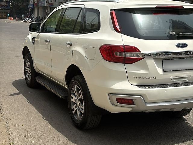 Used Ford Endeavour [2016-2019] Titanium 2.2 4x2 AT [2016-2018] in Delhi
