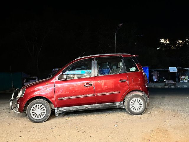 Used 2012 Mahindra Quanto in Surat