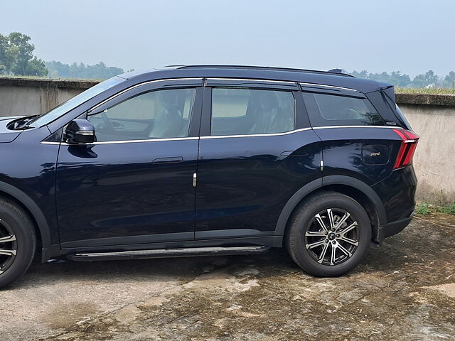 Used Mahindra XUV700 AX 7 Petrol MT 7 STR [2023-2024] in Kolkata