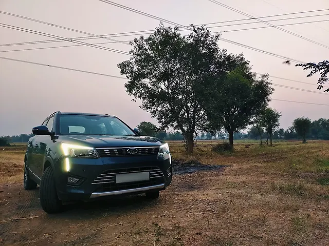 Used Mahindra XUV300 [2019-2024] W8 (O) 1.2 Petrol [2019] in Ahmedabad