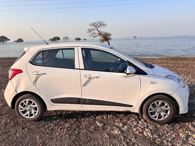 Used 2017 Hyundai Grand i10 in Mandasur