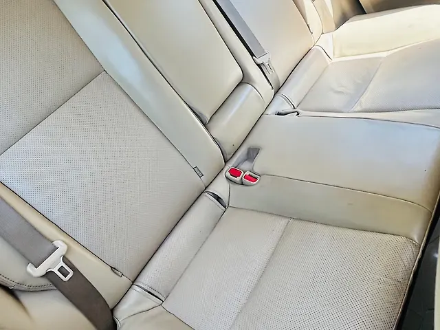 Used Toyota Yaris VX CVT [2018-2020] in Srinagar