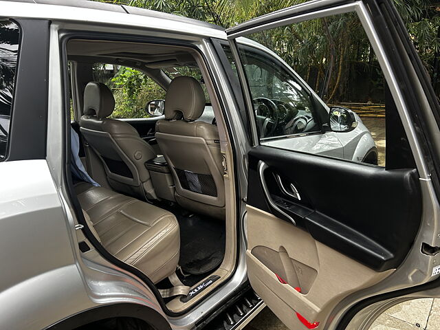 Used Mahindra XUV500 [2015-2018] W10 in Daman