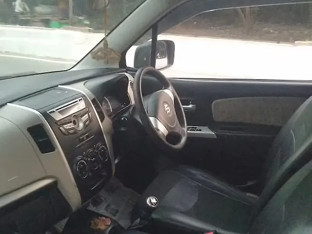 Used 2015 Maruti Suzuki Wagon R in Agra