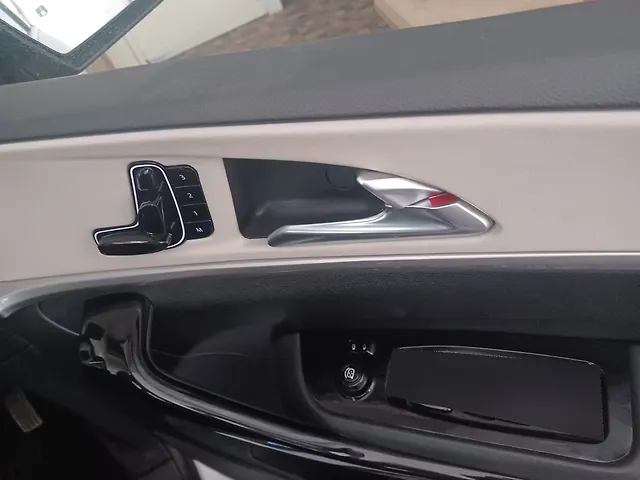 Used Mahindra XUV700 AX7 Luxury Pack Diesel AT 7 STR in Bangalore