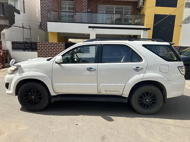Used 2012 Toyota Fortuner in Rajkot Used 2012 Toyota Fortuner in Rajkot
