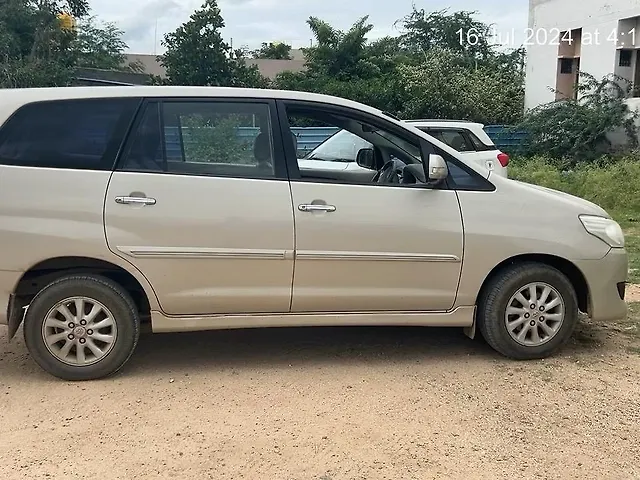Used 2012 Toyota Innova in Madanapalle
