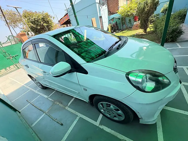 Used 2015 Honda Amaze in Meerut