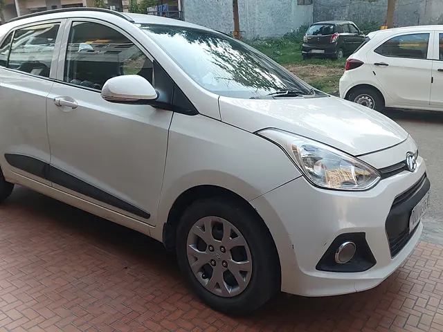 Used 2015 Hyundai Grand i10 in Chandigarh