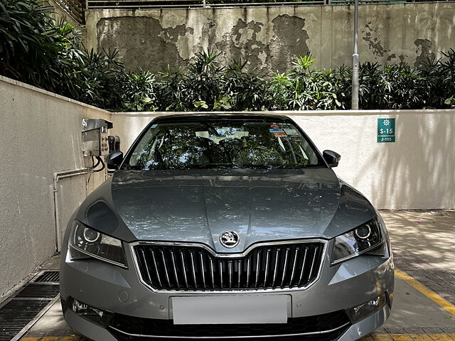 Used 2017 Skoda Superb in Delhi