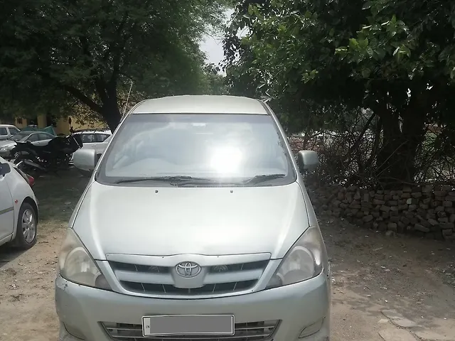 Used 2006 Toyota Innova in Chandigarh