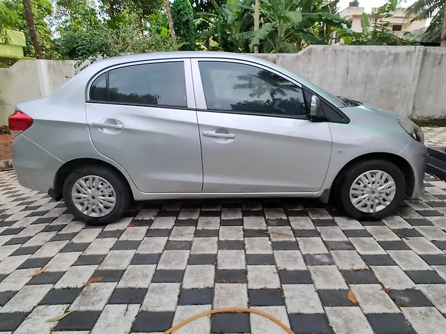 Used 2015 Honda Amaze in Thiruvananthapuram Used 2015 Honda Amaze in Thiruvananthapuram