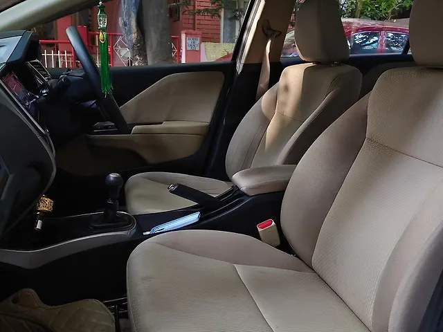 Used Honda City 4th Generation V Petrol [2017-2019] in Bangalore