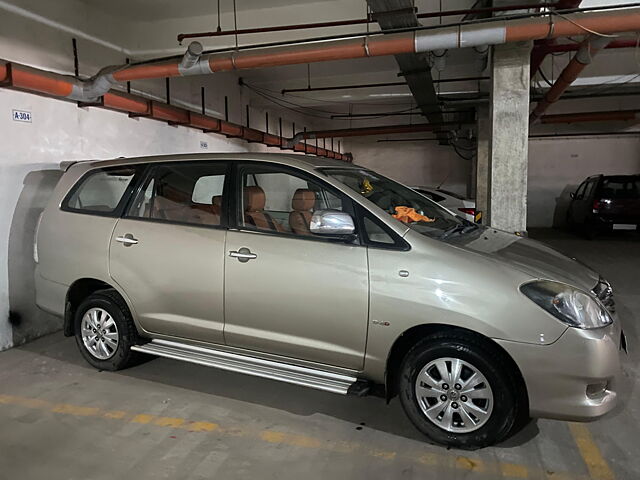 Used 2009 Toyota Innova in Ahmedabad
