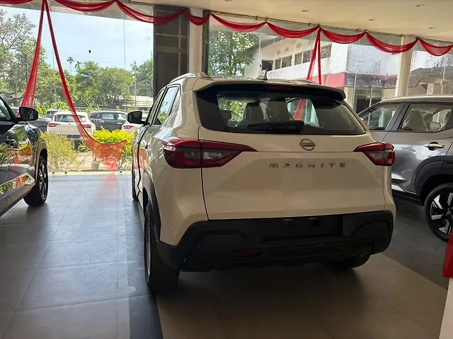 Used Nissan Magnite Acenta Petrol Manual in Imphal