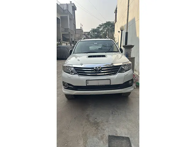 Used 2015 Toyota Fortuner in Agra