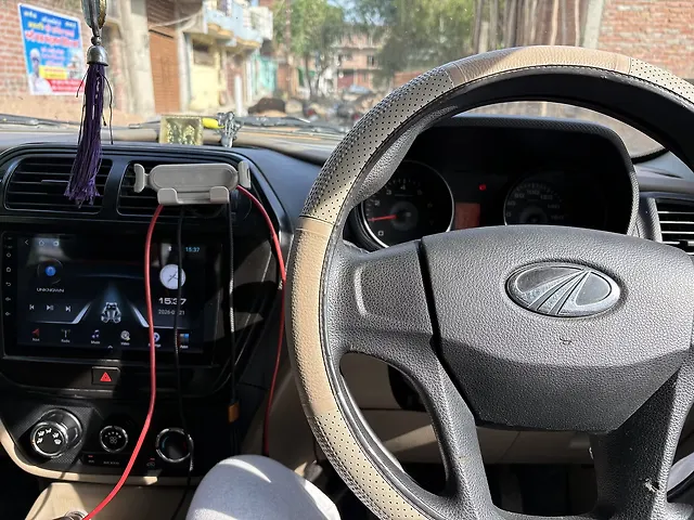 Used Mahindra TUV300 [2015-2019] T4 in Kanpur Nagar