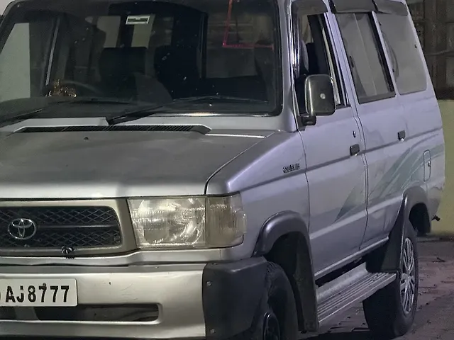 Used 2001 Toyota Qualis in Hyderabad