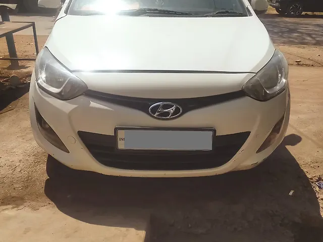Used 2014 Hyundai i20 in Raipur