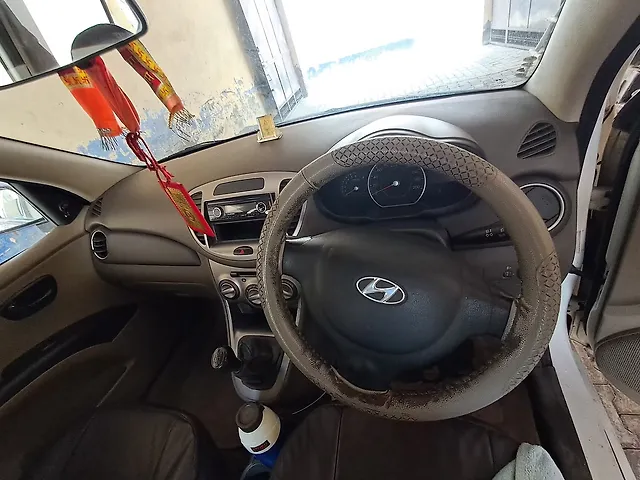 Used 2014 Hyundai i10 in Ghaziabad