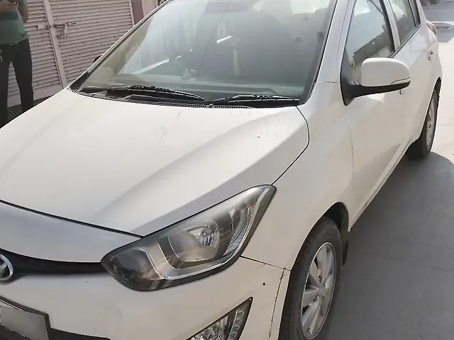 Used 2014 Hyundai i20 in Jamnagar