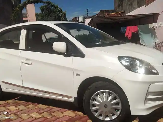 Used 2015 Honda Amaze in Lakhimpur Kheri