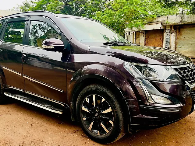 Used 2018 Mahindra XUV500 in Surat