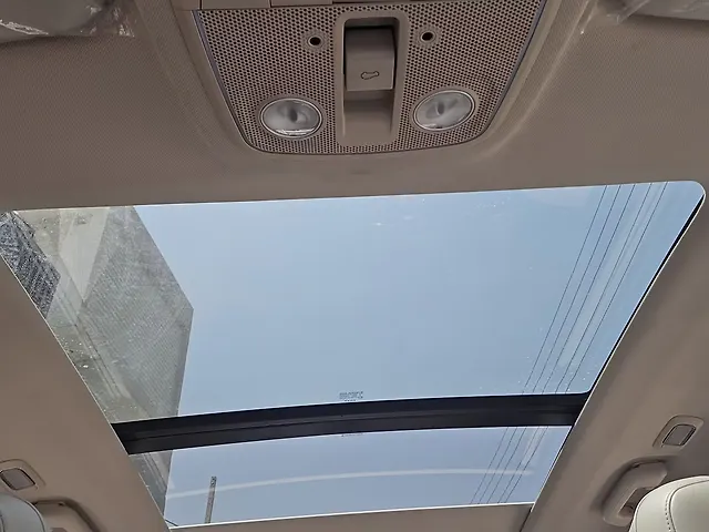 Used Mahindra Old Generation XUV700 AX 7 Petrol MT 7 STR [2023-2024] in Ludhiana