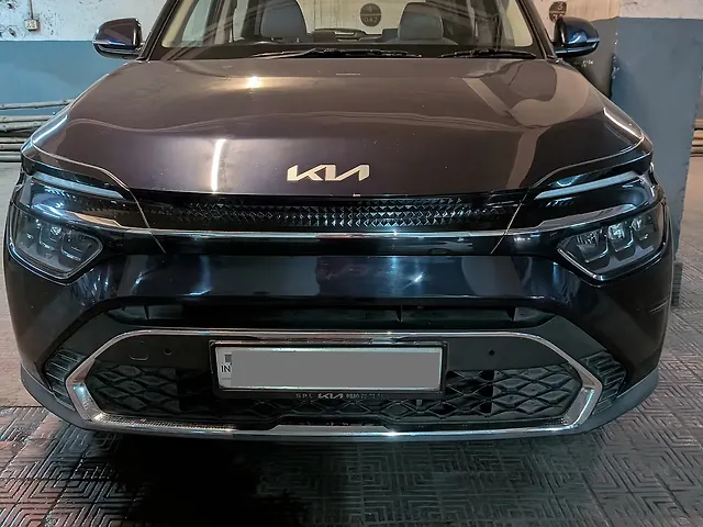 Used 2022 Kia Carens in Kolkata Used 2022 Kia Carens in Kolkata