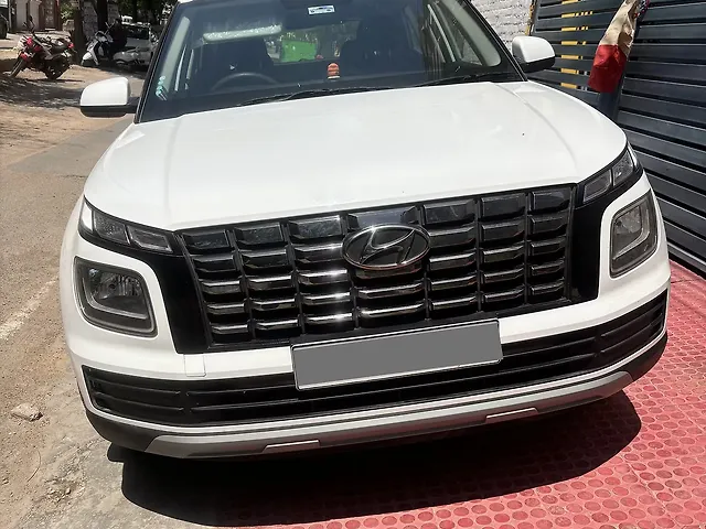 Used 2025 Hyundai Venue in Lucknow Used 2025 Hyundai Venue in Lucknow