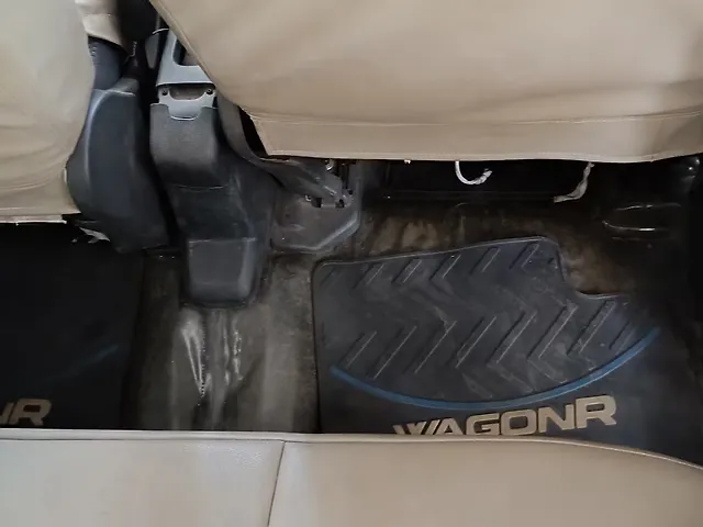Used Maruti Suzuki Wagon R 1.0 [2010-2013] VXi in Kolhapur