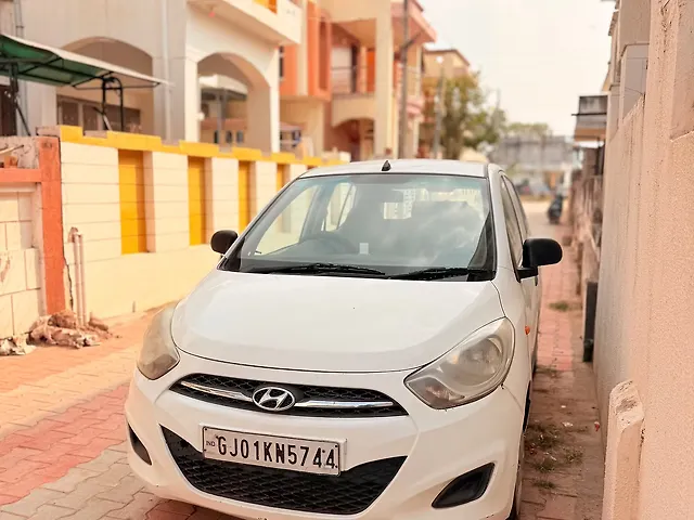Used 2011 Hyundai i10 in Mehsana