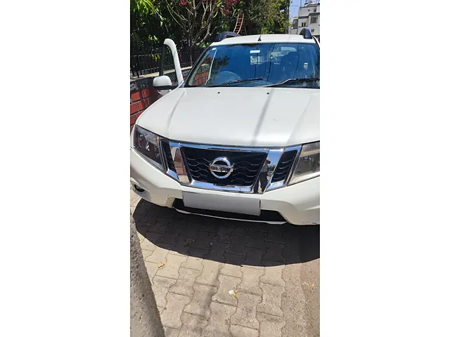 Used 2015 Nissan Terrano in Bhavnagar