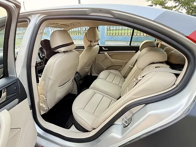 Used Skoda Laura Ambiente 2.0 TDI CR MT in Asansol