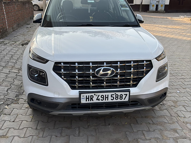 Used 2020 Hyundai Venue in Chandigarh