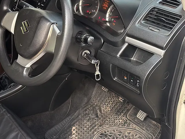 Used Maruti Suzuki Swift [2011-2014] VXi in Dehradun