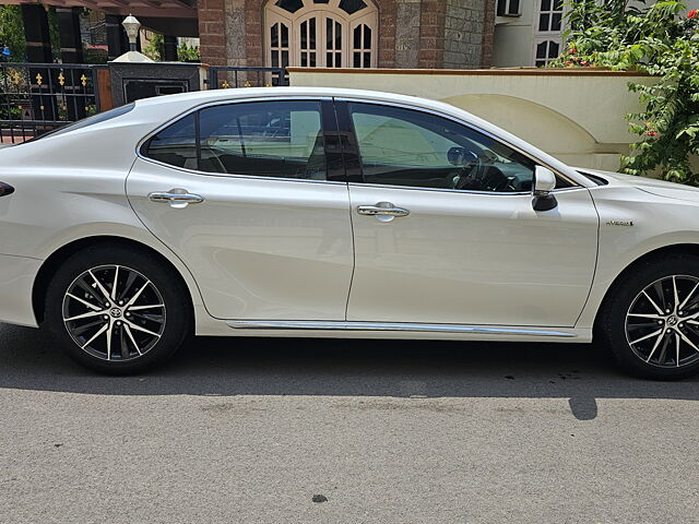 Used Toyota Camry Hybrid in Bangalore